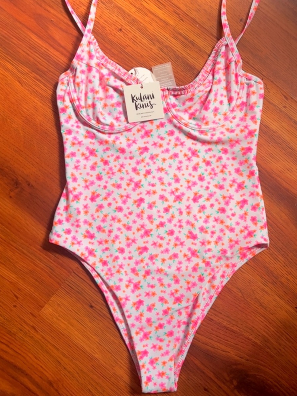 Kulani Kinis Ditsy Floral One Piece Swimsuit Underwire White Pink NWT